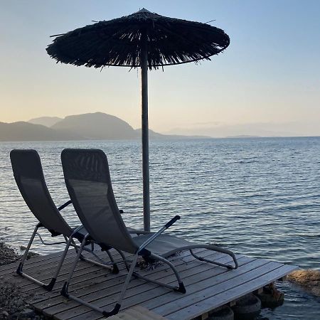 Villa Evita Mesongi Ngoại thất bức ảnh