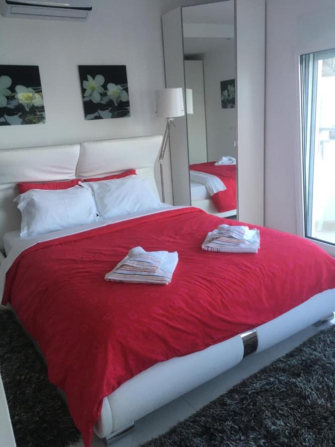 Villa Evita Mesongi Ngoại thất bức ảnh
