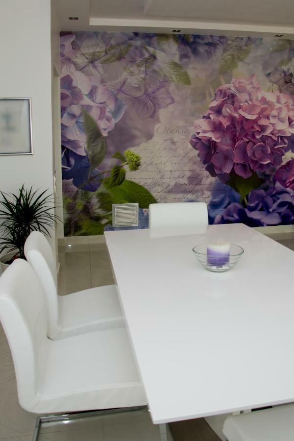 Villa Evita Mesongi Ngoại thất bức ảnh